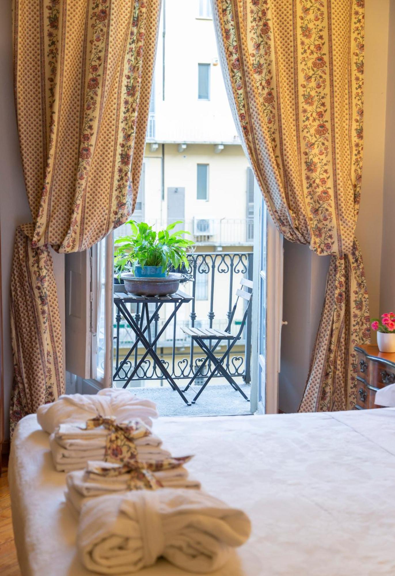 La Luna E I Falo Luxury Accomodation Торино Екстериор снимка